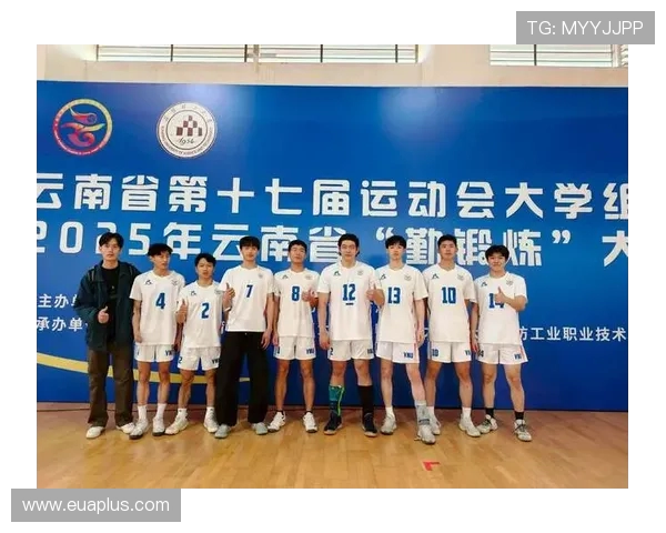 深圳排球队的精神世界：排球背后的团结与奋斗故事