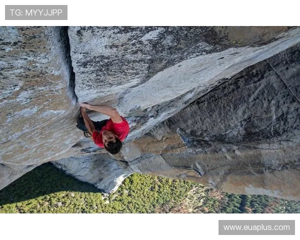 南京攀岩队的拼搏故事与极限运动联赛的荣耀之路